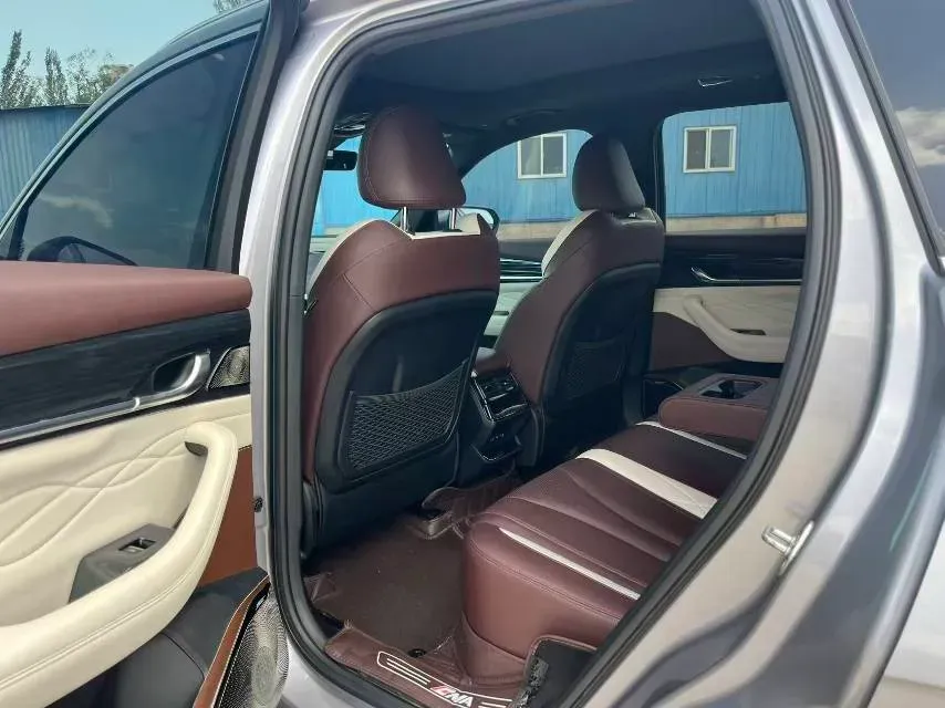 2021 Geely Monjaro 2.0T 218HP L4 7DCT,autocango,china used car exporter,china ev exporter,chinese used car exporter,chinese used ev exporter