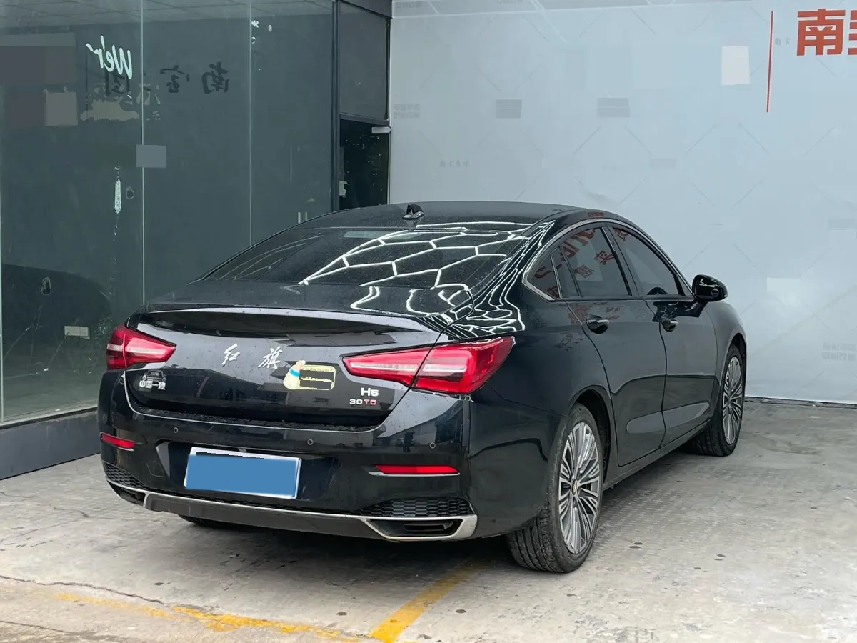 2022 HongQi H5 1.5T 169HP L4 7DCT,autocango,china used car exporter,china ev exporter,chinese used car exporter,chinese used ev exporter