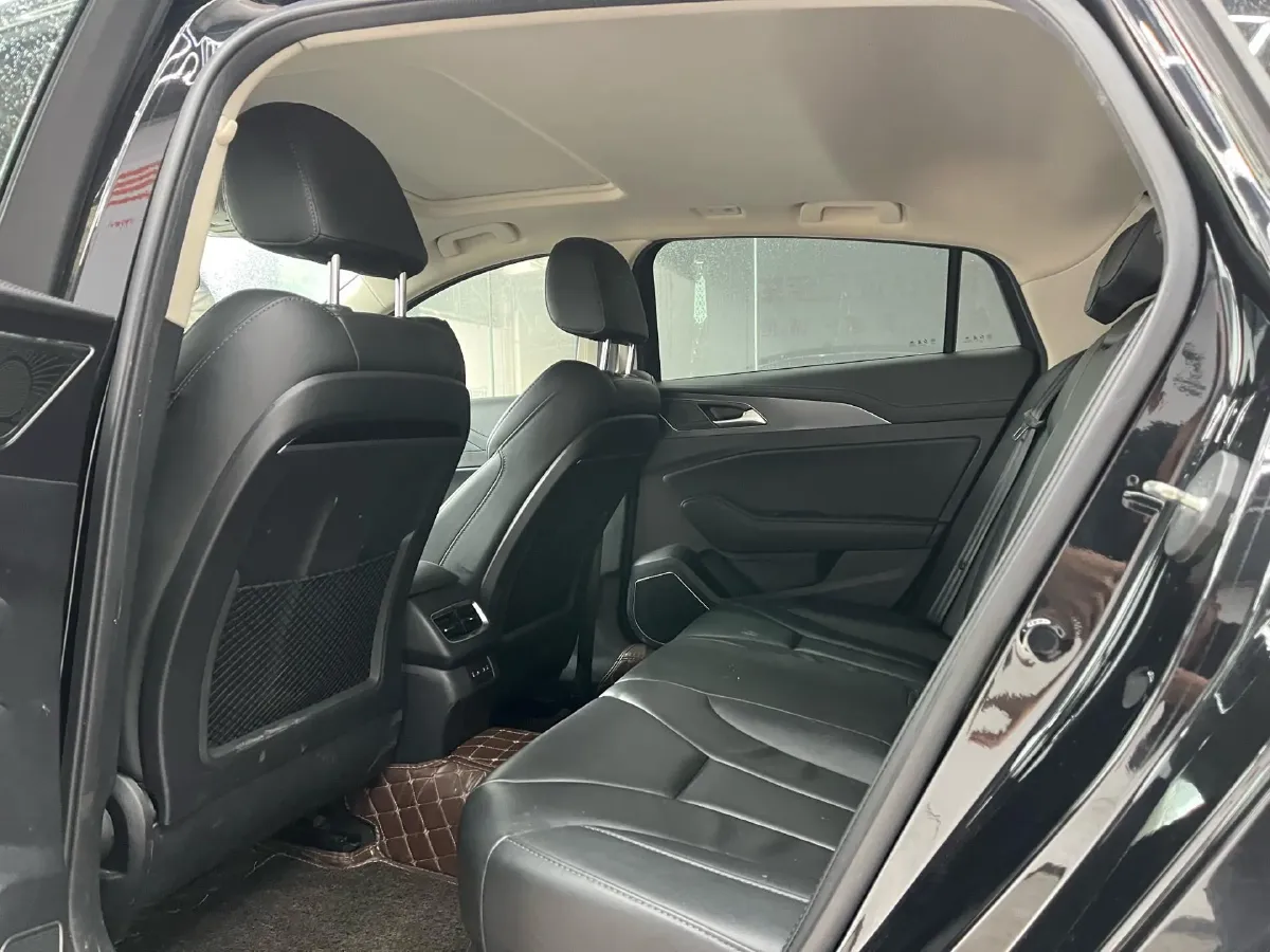 2022 HongQi H5 1.5T 169HP L4 7DCT,autocango,china used car exporter,china ev exporter,chinese used car exporter,chinese used ev exporter