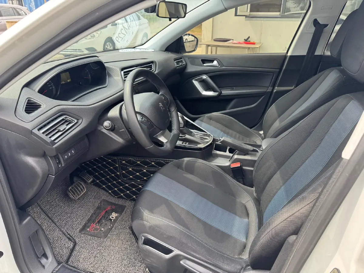 2016 Peugeot 308 1.6L 117HP L4 6AT,autocango,china used car exporter,china ev exporter,chinese used car exporter,chinese used ev exporter