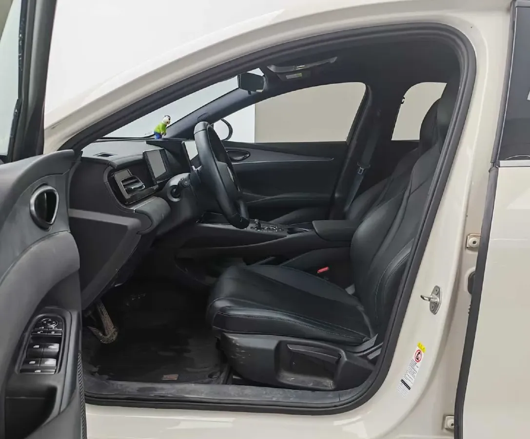 2025 BYD Seal05 DM-i 1.5L 101HP L4 E-CVT PHEV 7.68KWH,autocango,china used car exporter,china ev exporter,chinese used car exporter,chinese used ev exporter