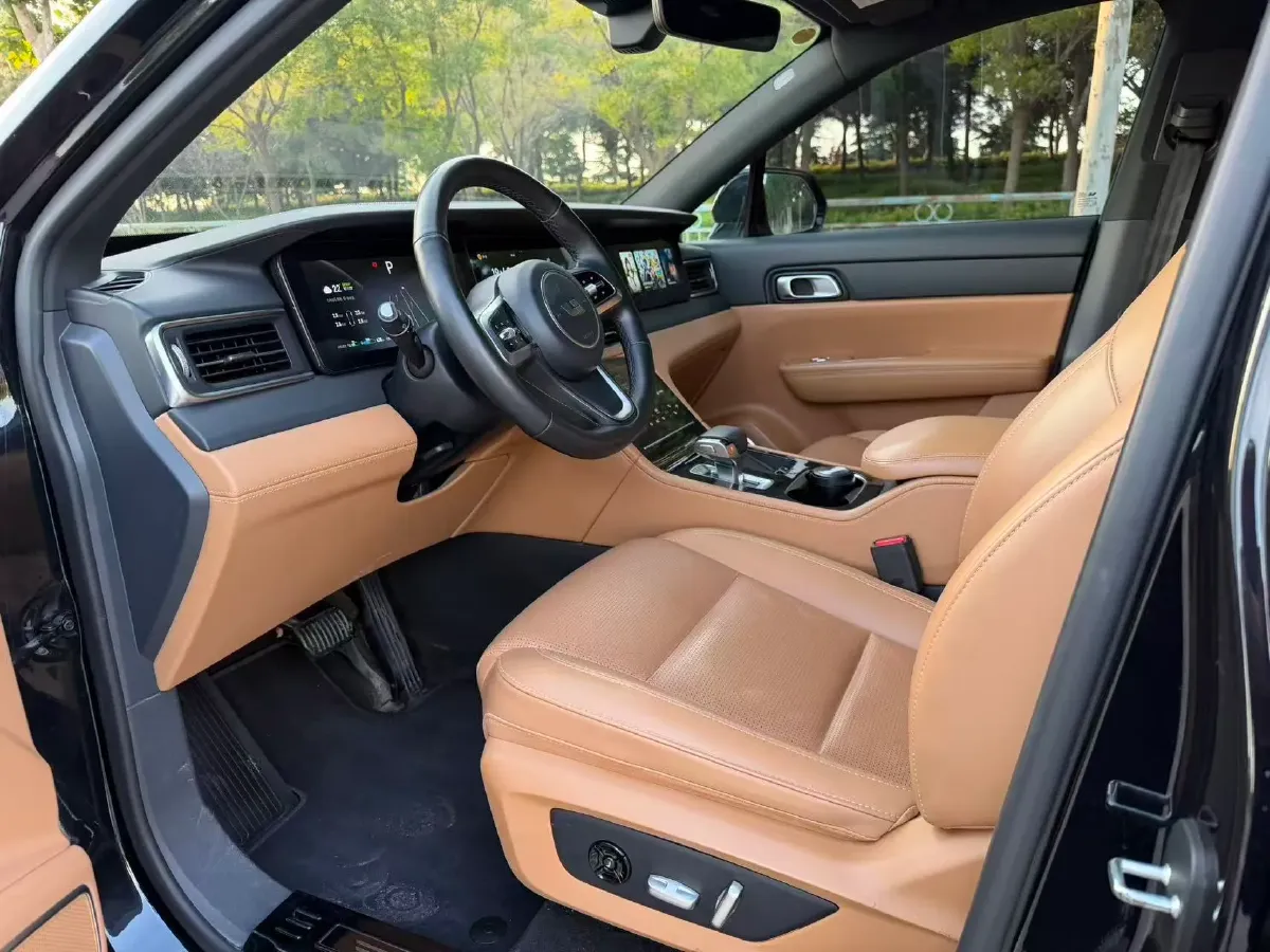 2021 Li ONE Range Extended 131HP REEV 40.5KWH,autocango,china used car exporter,china ev exporter,chinese used car exporter,chinese used ev exporter