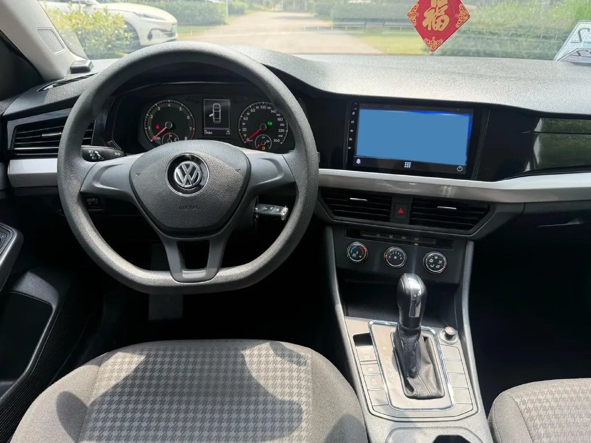 2019 Bestune T77 1.2T 143HP L4 7DCT,autocango,china used car exporter,china ev exporter,chinese used car exporter,chinese used ev exporter