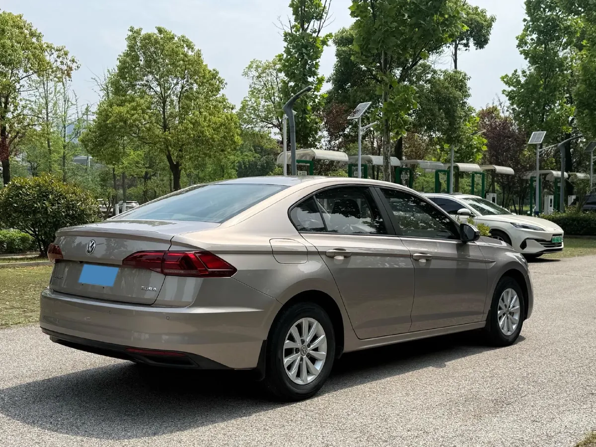 2019 Bestune T77 1.2T 143HP L4 7DCT,autocango,china used car exporter,china ev exporter,chinese used car exporter,chinese used ev exporter