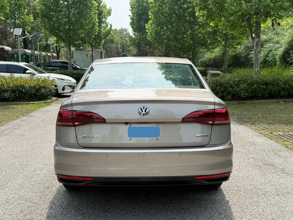 2019 Bestune T77 1.2T 143HP L4 7DCT,autocango,china used car exporter,china ev exporter,chinese used car exporter,chinese used ev exporter