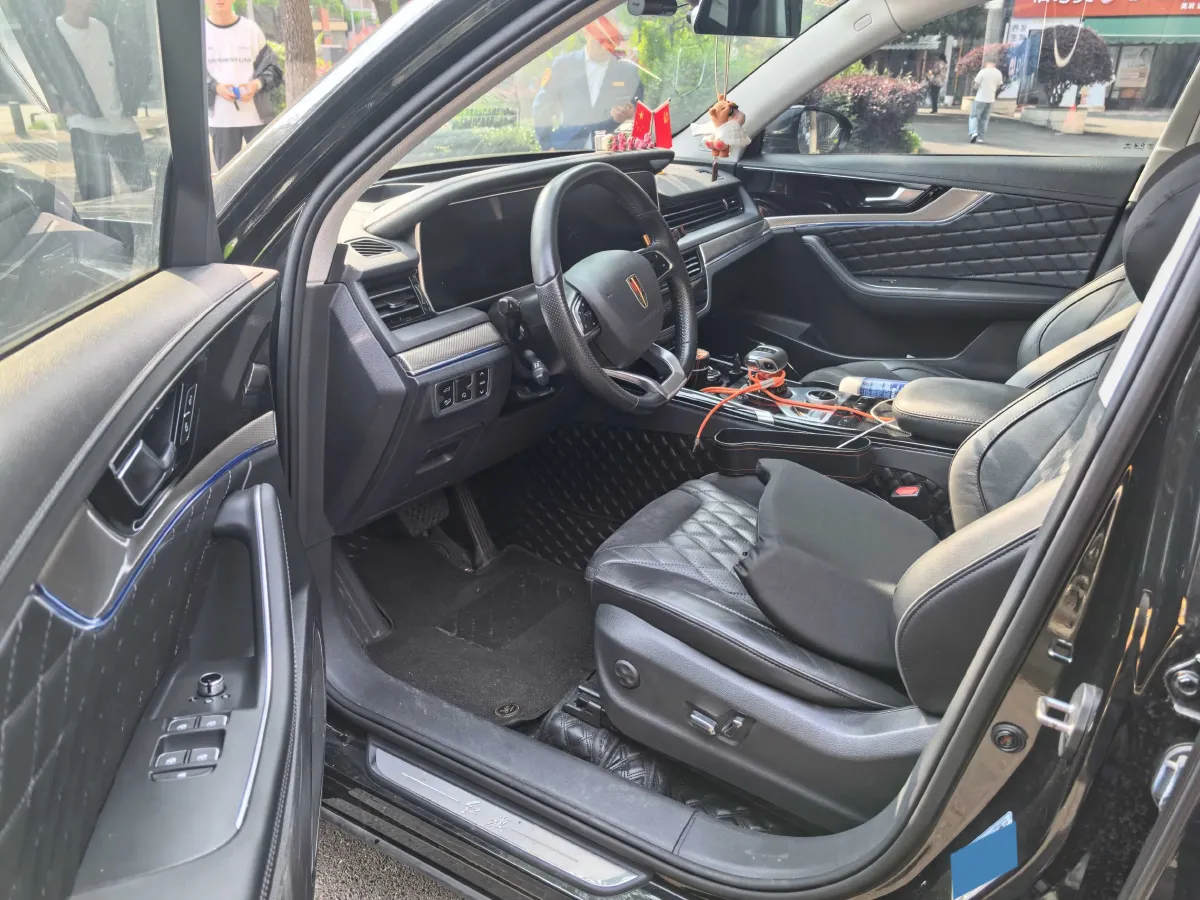 2022 HongQi HS5 2.0T 224HP L4 6AT,autocango,china used car exporter,china ev exporter,chinese used car exporter,chinese used ev exporter