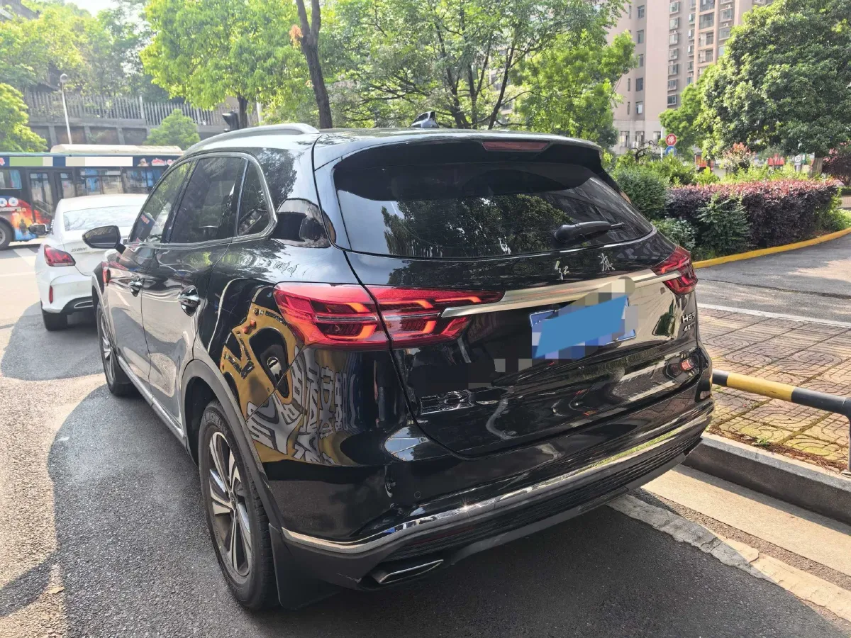 2022 HongQi HS5 2.0T 224HP L4 6AT,autocango,china used car exporter,china ev exporter,chinese used car exporter,chinese used ev exporter