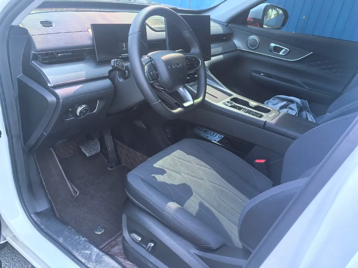 2025 Chery Tiggo 8 Plus 1.6T 197HP L4 7DCT,autocango,china used car exporter,china ev exporter,chinese used car exporter,chinese used ev exporter