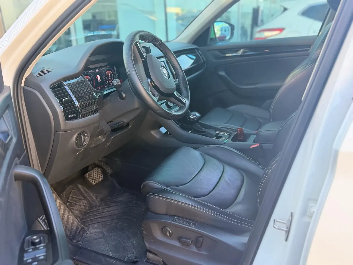 2018 Skoda Kodiak 2.0T 186HP L4 7DCT,autocango,china used car exporter,china ev exporter,chinese used car exporter,chinese used ev exporter