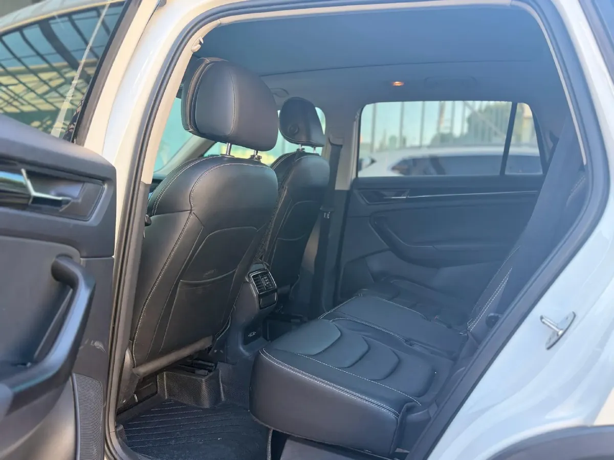 2018 Skoda Kodiak 2.0T 186HP L4 7DCT,autocango,china used car exporter,china ev exporter,chinese used car exporter,chinese used ev exporter