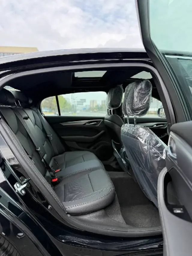 2024 Cadillac CT5 2.0T 237HP L4 10AT,autocango,china used car exporter,china ev exporter,chinese used car exporter,chinese used ev exporter