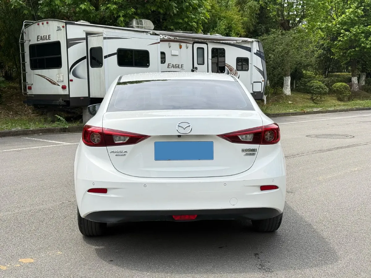 2017 Mazda 3 Axela 1.5L 117HP L4 6MT,autocango,china used car exporter,china ev exporter,chinese used car exporter,chinese used ev exporter
