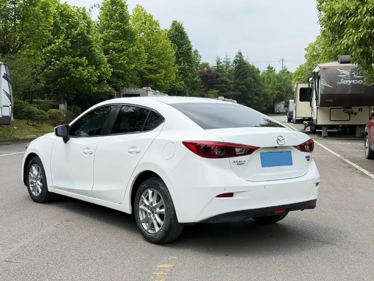 2017 Mazda 3 Axela 1.5L 117HP L4 6MT,autocango,china used car exporter,china ev exporter,chinese used car exporter,chinese used ev exporter