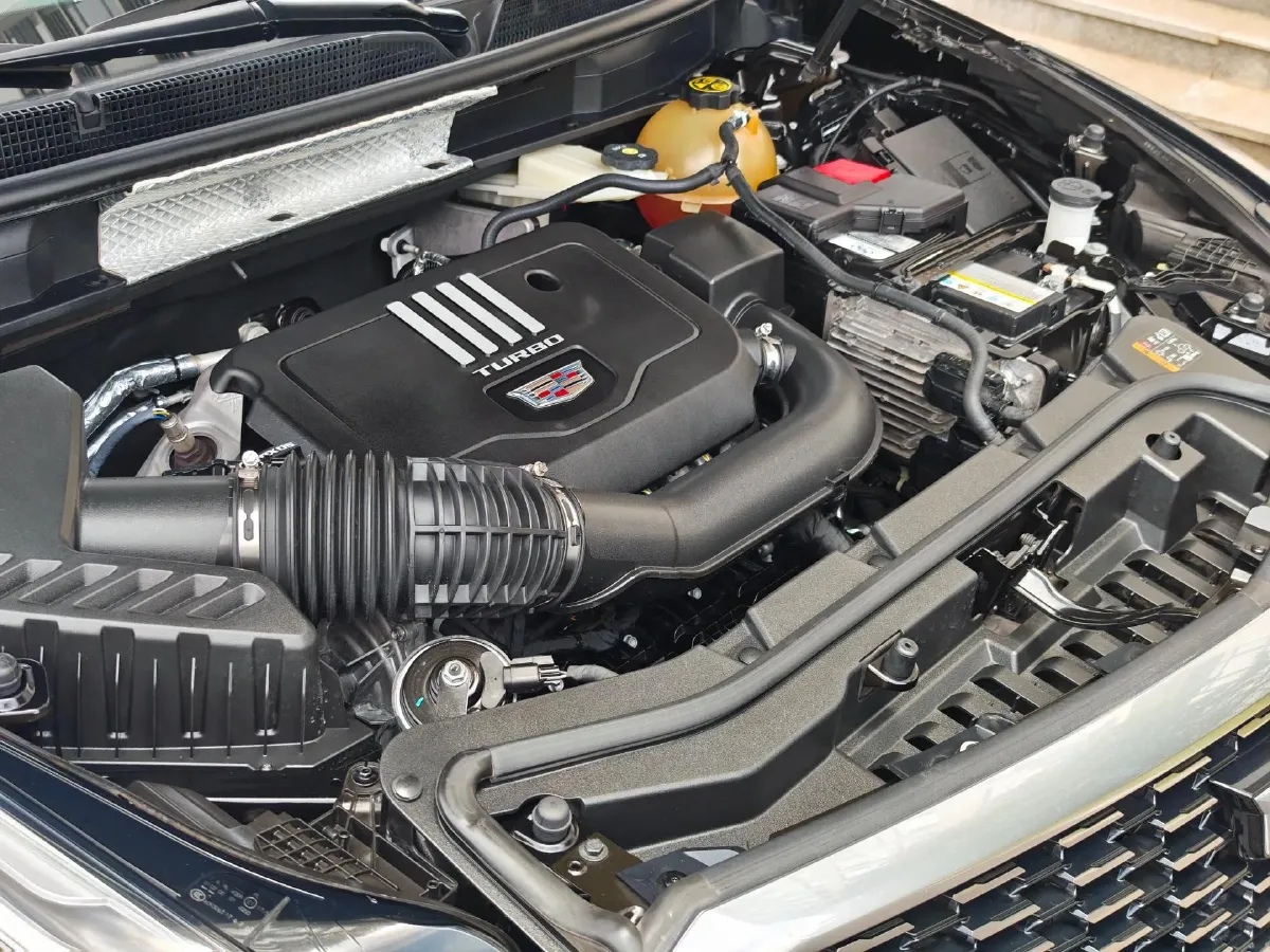 2020 Cadillac XT5 2.0T 237HP L4 9AT,autocango,china used car exporter,china ev exporter,chinese used car exporter,chinese used ev exporter