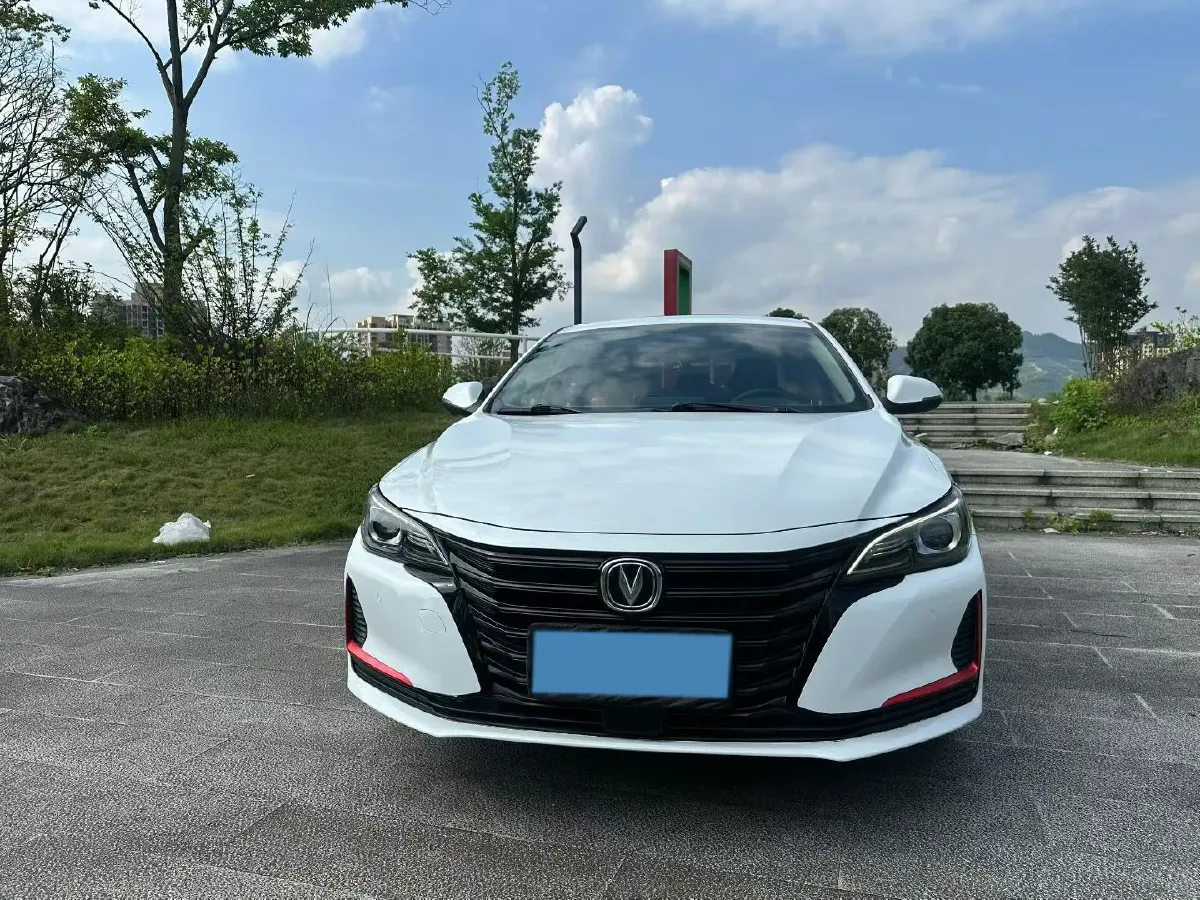 2020 ChangAn Raeton CC 1.5T 156HP L4 6AT,autocango,china used car exporter,china ev exporter,chinese used car exporter,chinese used ev exporter