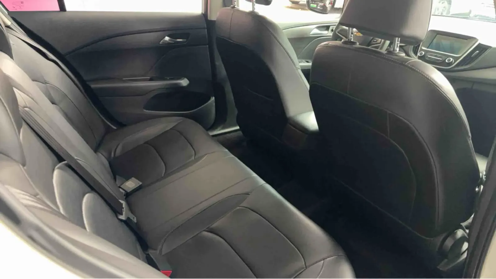 2019 Chevrolet Cavalier 1.5L 113HP L4 6AT,autocango,china used car exporter,china ev exporter,chinese used car exporter,chinese used ev exporter