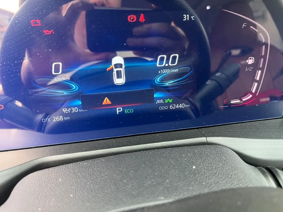 2021 ChangAn CS75 Plus 2.0T 233HP L4 8AT,autocango,china used car exporter,china ev exporter,chinese used car exporter,chinese used ev exporter