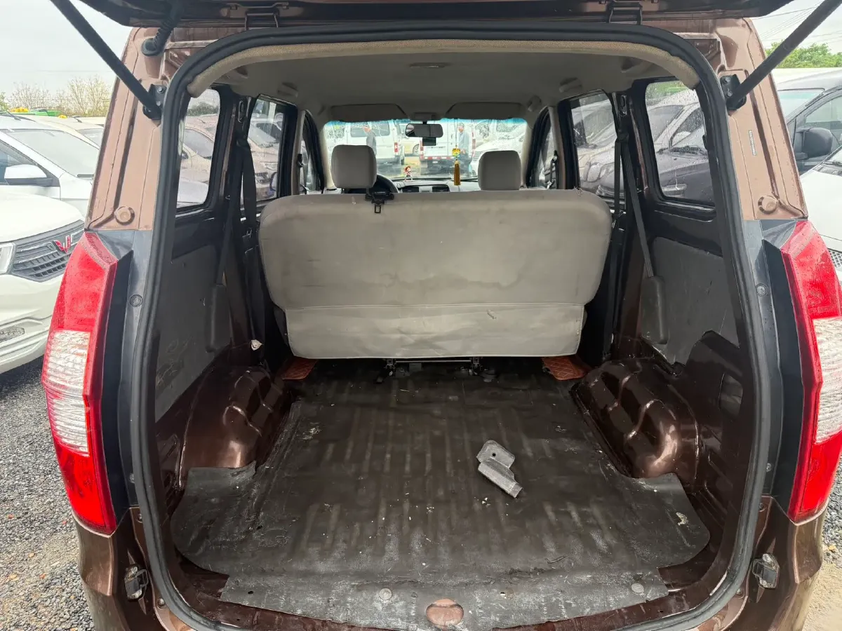 2018 WuLing HongGuang 1.5L 105HP L4 5MT,autocango,china used car exporter,china ev exporter,chinese used car exporter,chinese used ev exporter