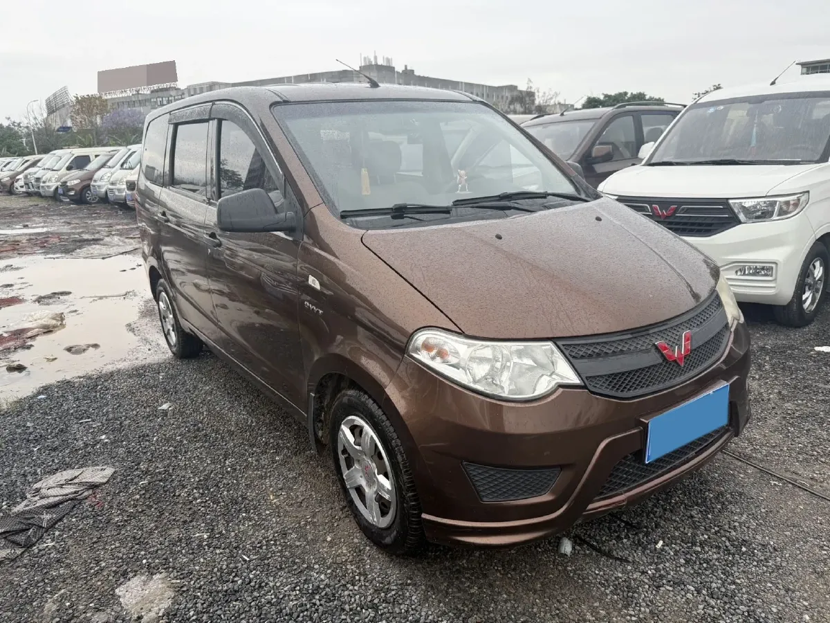2018 WuLing HongGuang 1.5L 105HP L4 5MT,autocango,china used car exporter,china ev exporter,chinese used car exporter,chinese used ev exporter