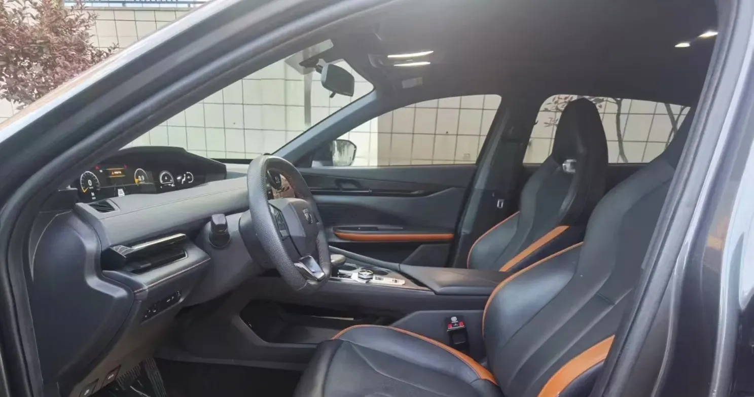 2023 ChangAn UNI-V 1.5T 188HP L4 7DCT,autocango,china used car exporter,china ev exporter,chinese used car exporter,chinese used ev exporter