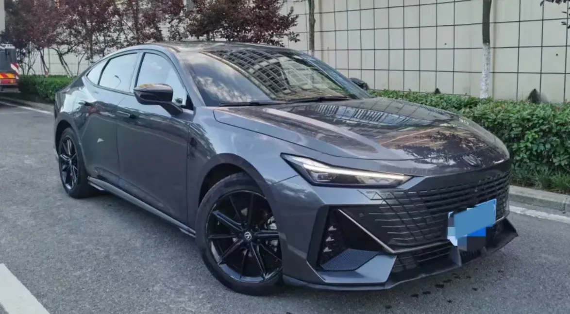 2023 ChangAn UNI-V 1.5T 188HP L4 7DCT,autocango,china used car exporter,china ev exporter,chinese used car exporter,chinese used ev exporter