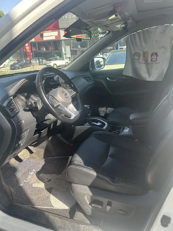 2020 Nissan X-Trail 2.0L 154HP L4 CVT,autocango,china used car exporter,china ev exporter,chinese used car exporter,chinese used ev exporter