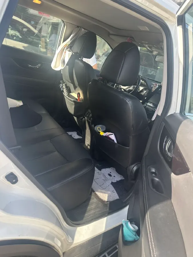 2020 Nissan X-Trail 2.0L 154HP L4 CVT,autocango,china used car exporter,china ev exporter,chinese used car exporter,chinese used ev exporter