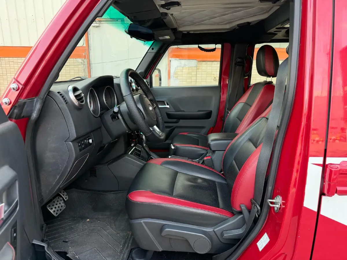 2017 Beijing BJ40 2.3T 250HP L4 6AT,autocango,china used car exporter,china ev exporter,chinese used car exporter,chinese used ev exporter