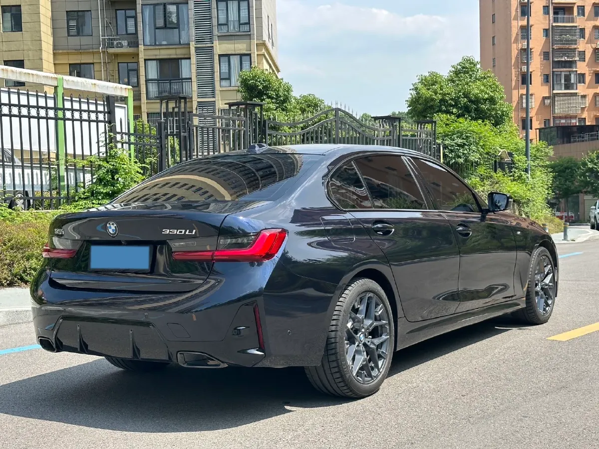2025 BMW 3 Series 2.0T 245HP L4 8AT,autocango,china used car exporter,china ev exporter,chinese used car exporter,chinese used ev exporter