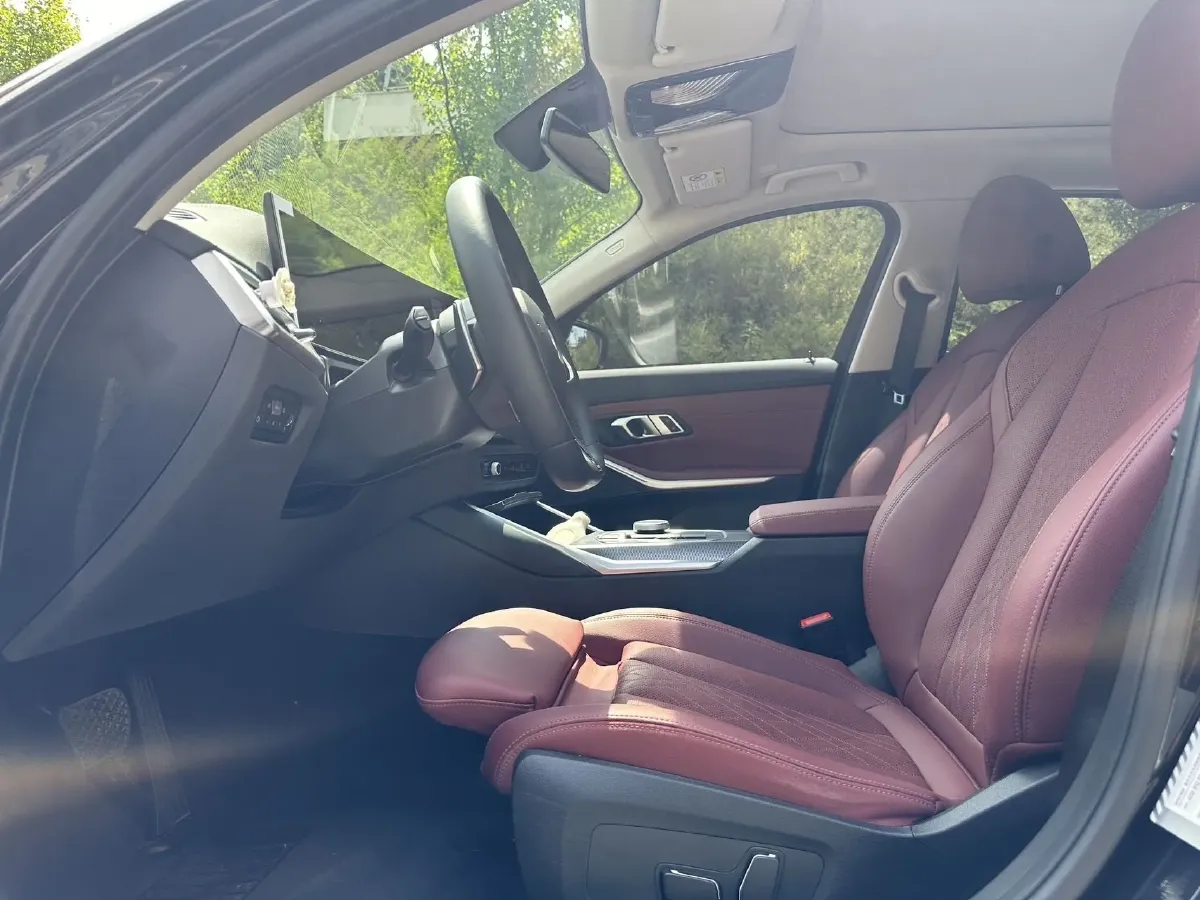 2025 BMW 3 Series 2.0T 245HP L4 8AT,autocango,china used car exporter,china ev exporter,chinese used car exporter,chinese used ev exporter