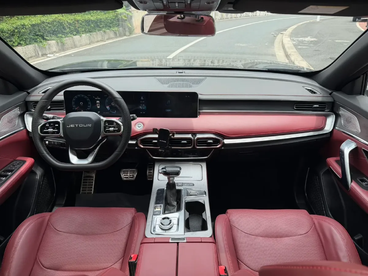2021 Chery Tiggo 8 1.6T 197HP L4 7DCT,autocango,china used car exporter,china ev exporter,chinese used car exporter,chinese used ev exporter