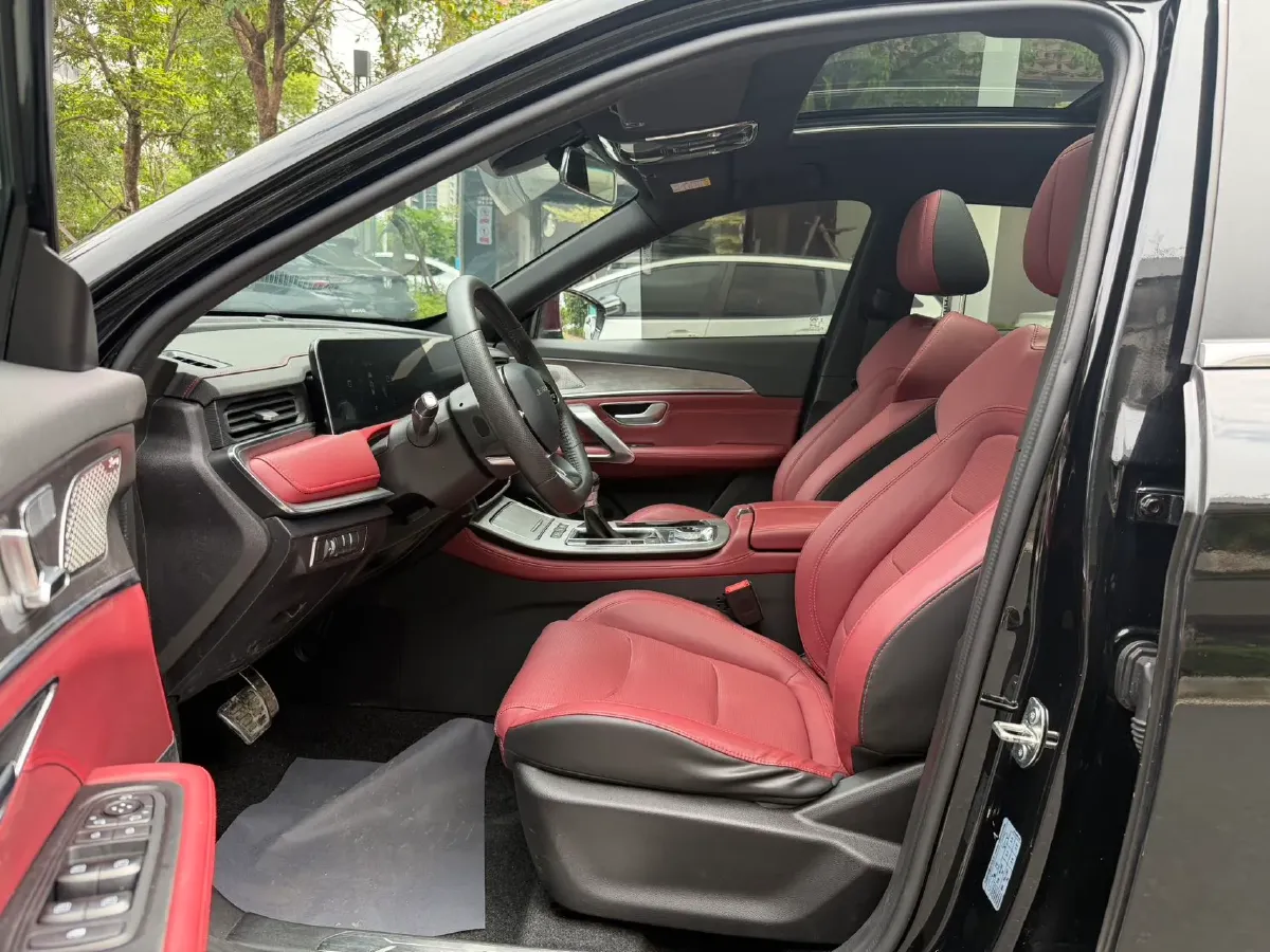 2021 Chery Tiggo 8 1.6T 197HP L4 7DCT,autocango,china used car exporter,china ev exporter,chinese used car exporter,chinese used ev exporter