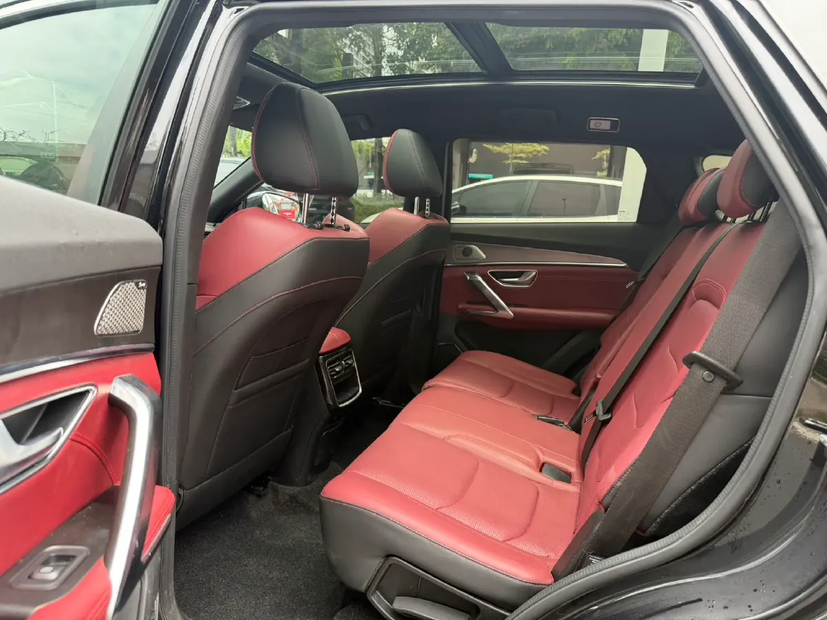 2021 Chery Tiggo 8 1.6T 197HP L4 7DCT,autocango,china used car exporter,china ev exporter,chinese used car exporter,chinese used ev exporter