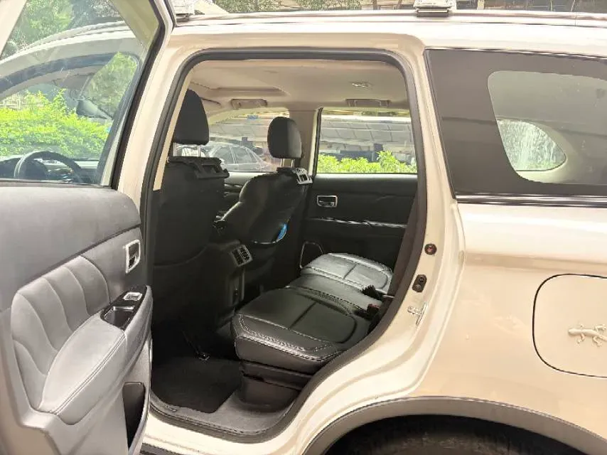 2020 Mitsubishi Outlander 2.0L 166HP L4 CVT,autocango,china used car exporter,china ev exporter,chinese used car exporter,chinese used ev exporter