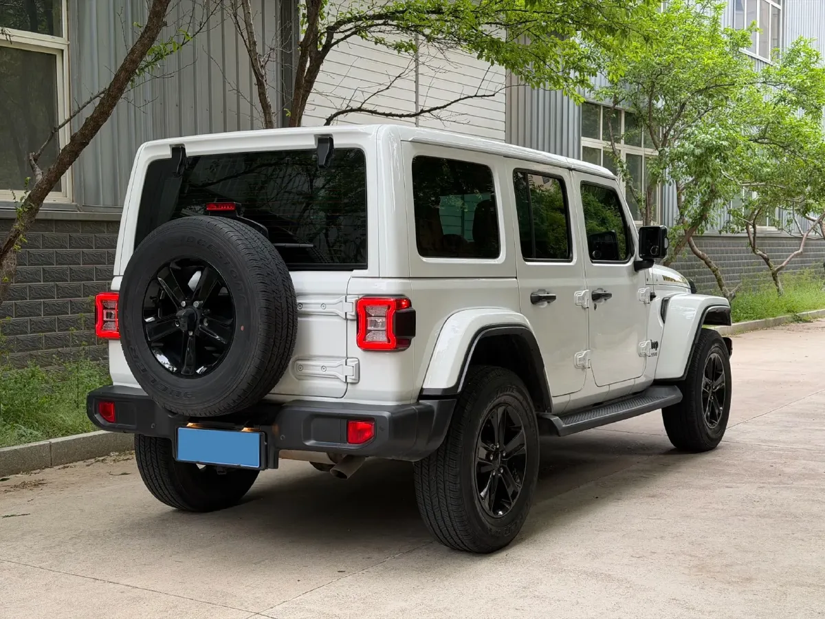 2022 Jeep Wrangler 2.0T 266HP L4 8AT,autocango,china used car exporter,china ev exporter,chinese used car exporter,chinese used ev exporter