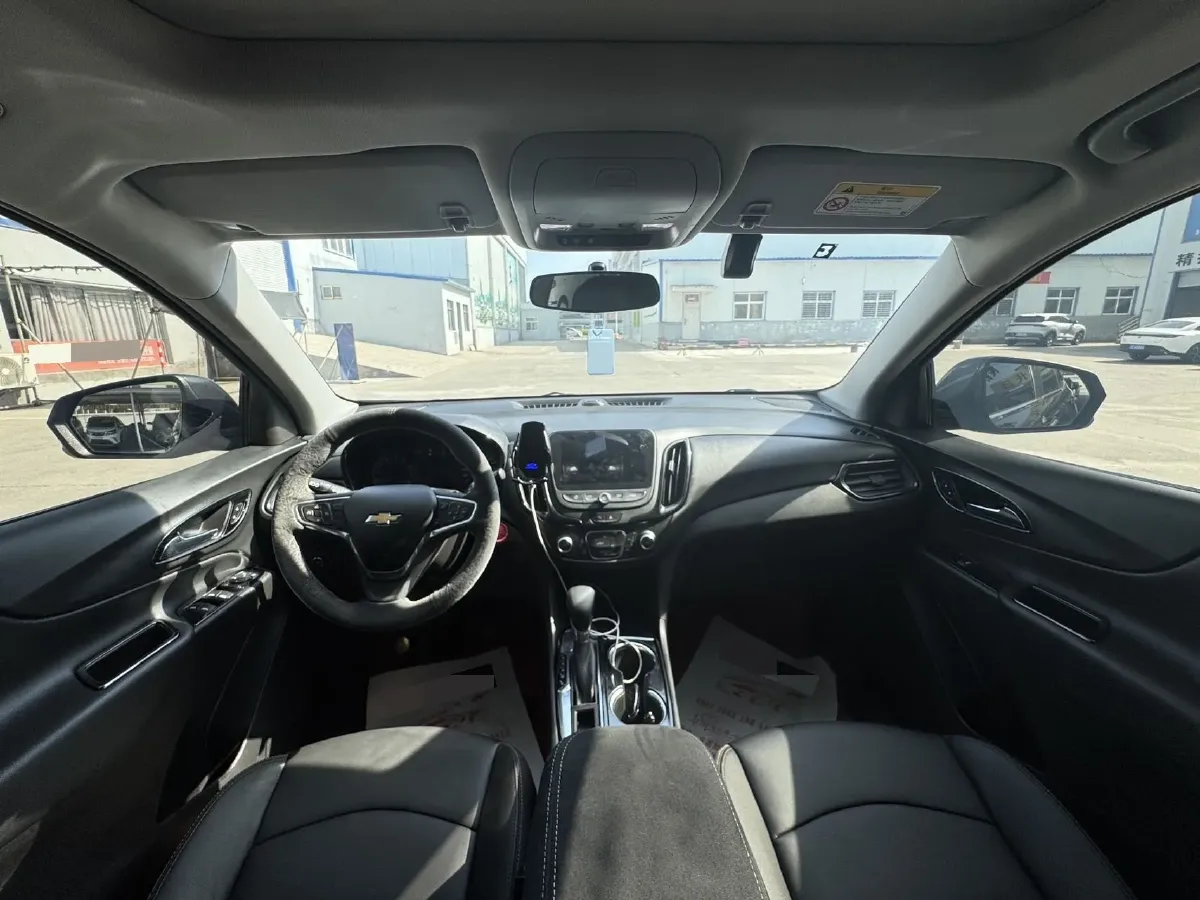 2021 Chevrolet Equinox 1.5T 169HP L4 6AT,autocango,china used car exporter,china ev exporter,chinese used car exporter,chinese used ev exporter