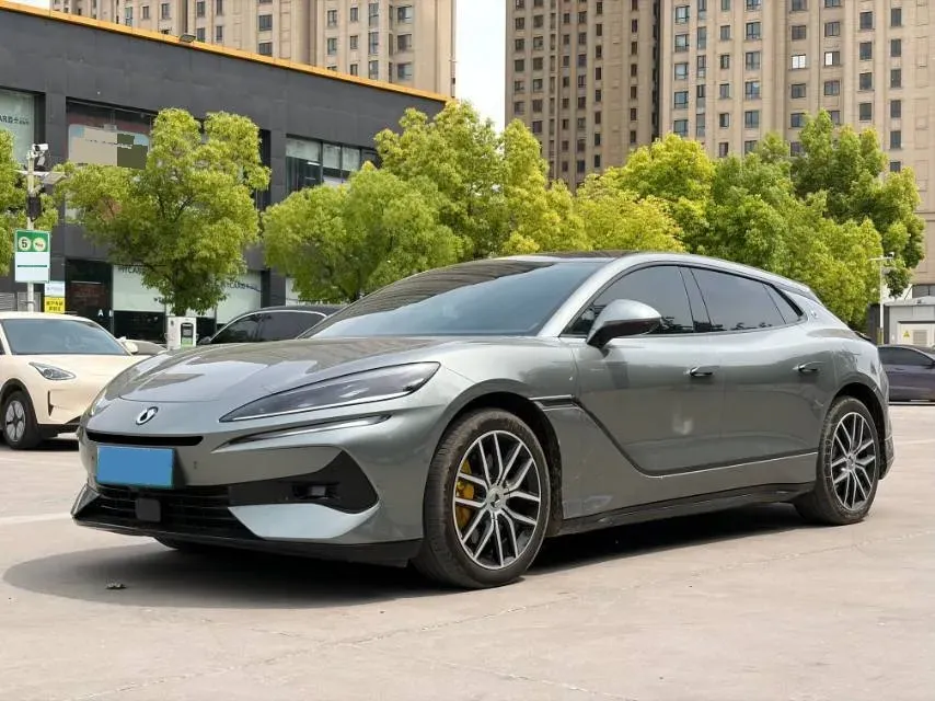 2024 Denza DenzaZ9GT 2.0T 207HP L4 E-CVT PHEV 38.5KWH,autocango,china used car exporter,china ev exporter,chinese used car exporter,chinese used ev exporter