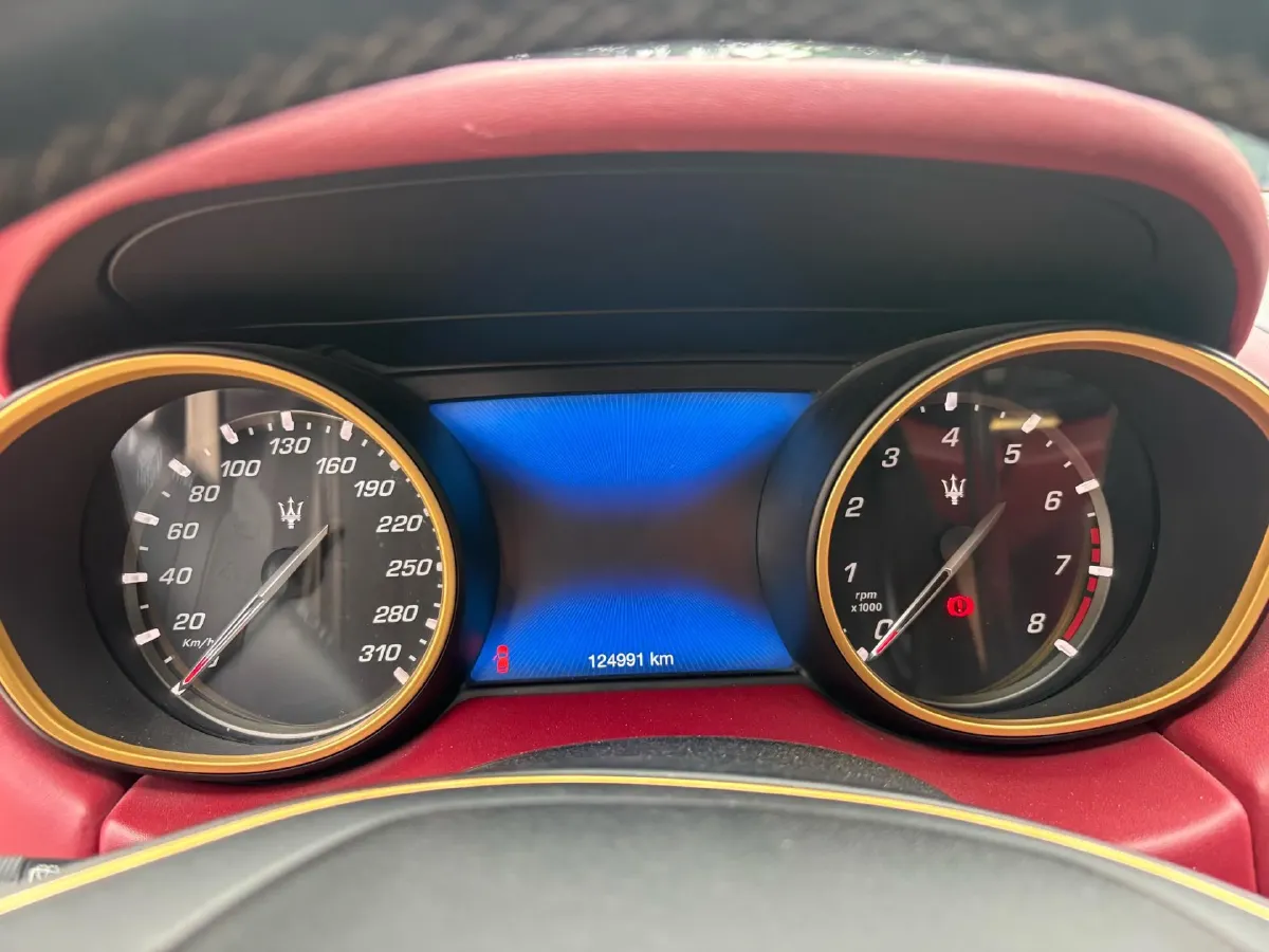 2018 Maserati Levante 3.0T 350HP V6 8AT,autocango,china used car exporter,china ev exporter,chinese used car exporter,chinese used ev exporter
