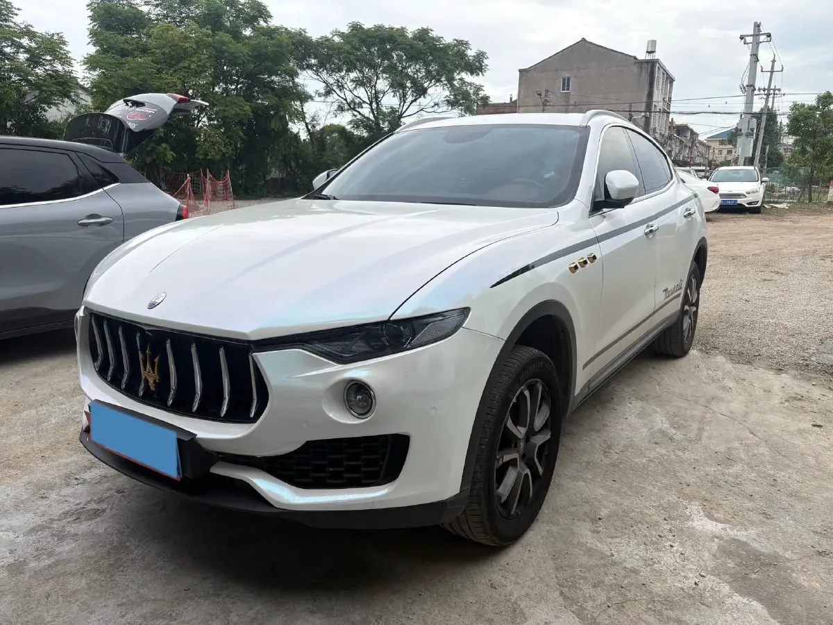 2018 Maserati Levante 3.0T 350HP V6 8AT,autocango,china used car exporter,china ev exporter,chinese used car exporter,chinese used ev exporter