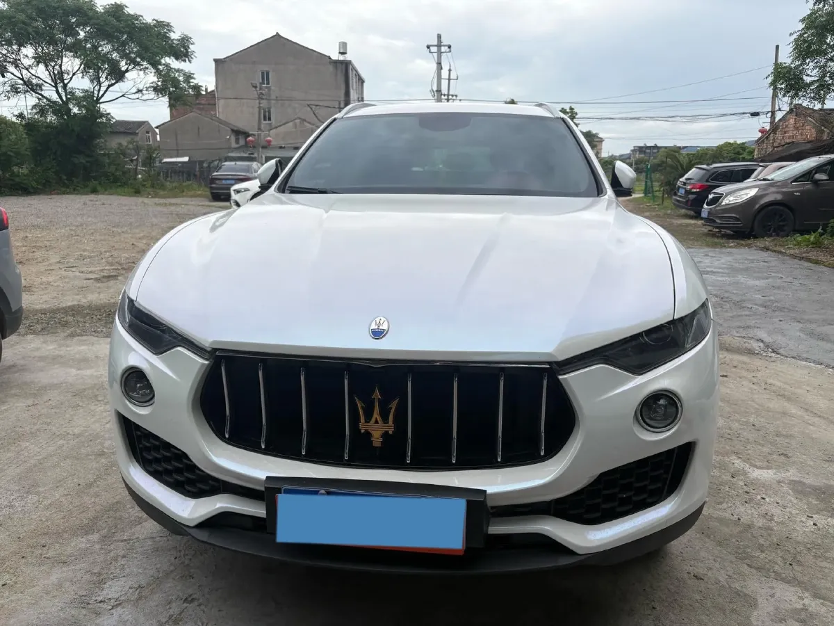 2018 Maserati Levante 3.0T 350HP V6 8AT,autocango,china used car exporter,china ev exporter,chinese used car exporter,chinese used ev exporter