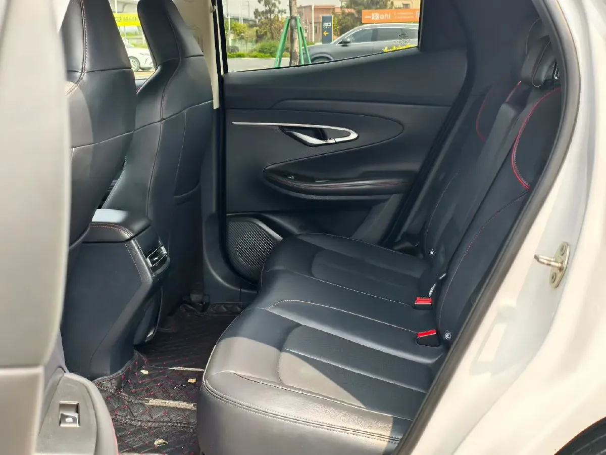 2020 ChangAn UNI-T 1.5T 180HP L4 7DCT,autocango,china used car exporter,china ev exporter,chinese used car exporter,chinese used ev exporter