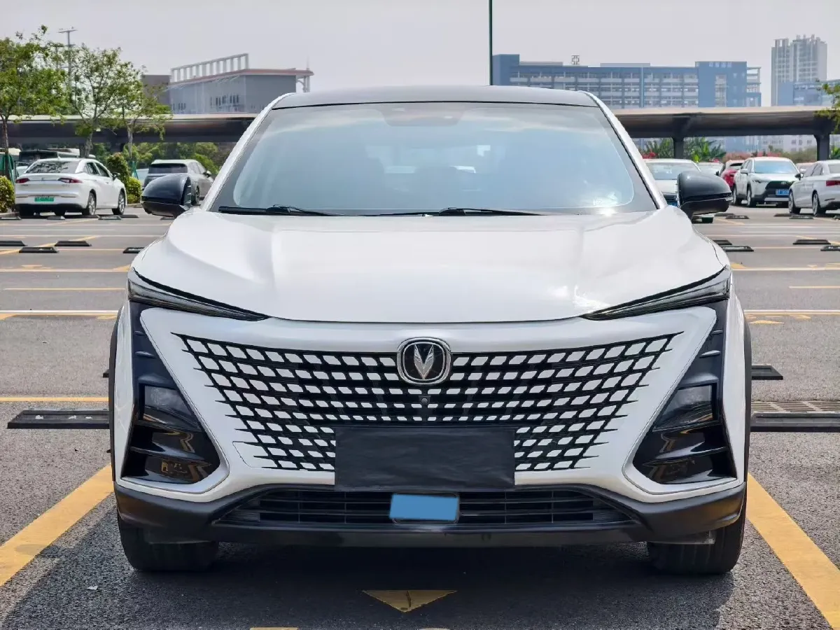2020 ChangAn UNI-T 1.5T 180HP L4 7DCT,autocango,china used car exporter,china ev exporter,chinese used car exporter,chinese used ev exporter