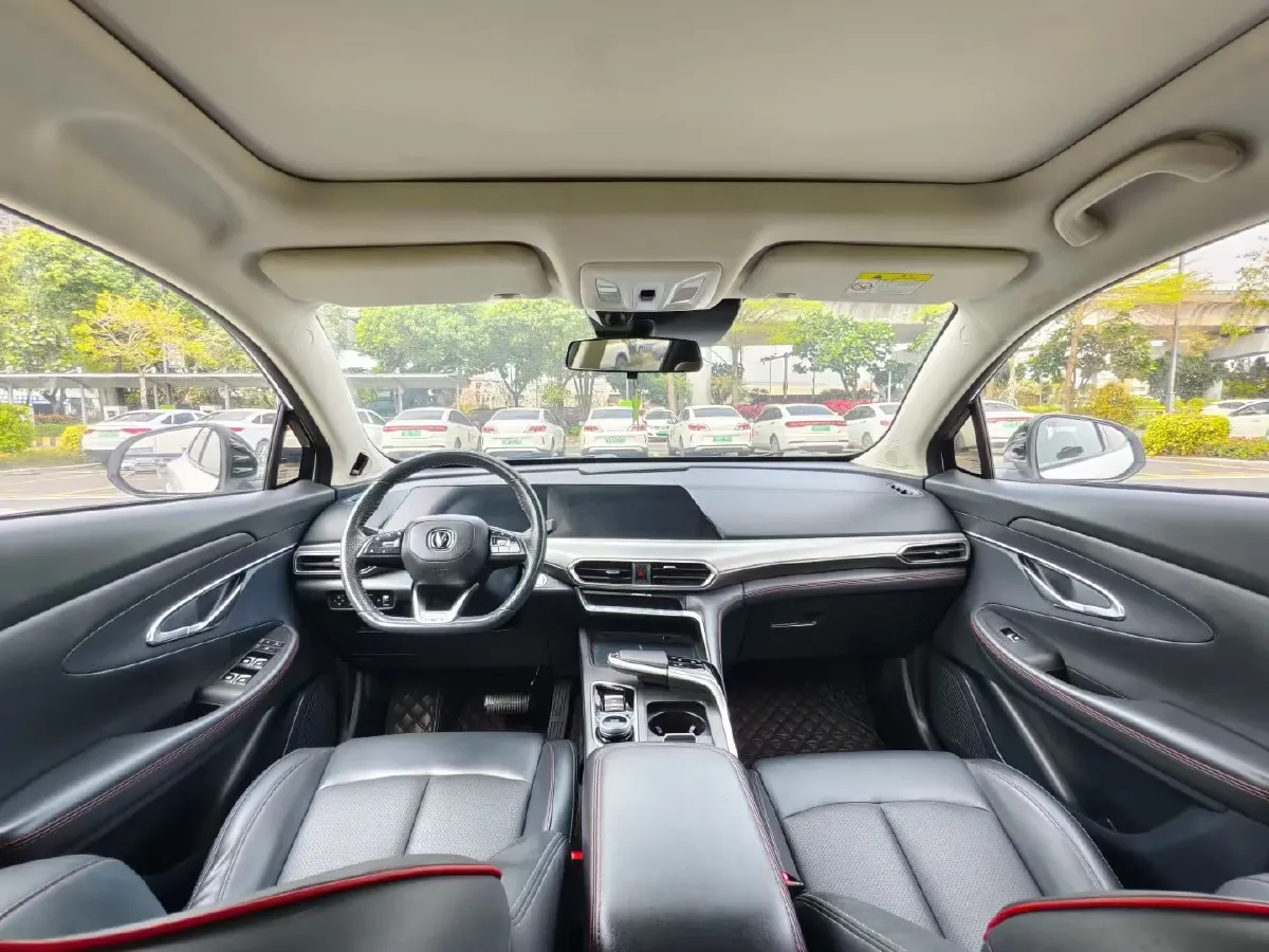 2020 ChangAn UNI-T 1.5T 180HP L4 7DCT,autocango,china used car exporter,china ev exporter,chinese used car exporter,chinese used ev exporter