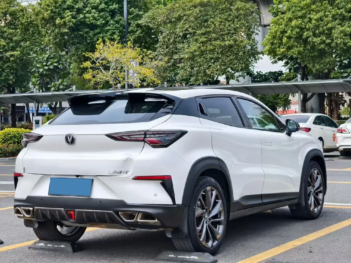 2020 ChangAn UNI-T 1.5T 180HP L4 7DCT,autocango,china used car exporter,china ev exporter,chinese used car exporter,chinese used ev exporter