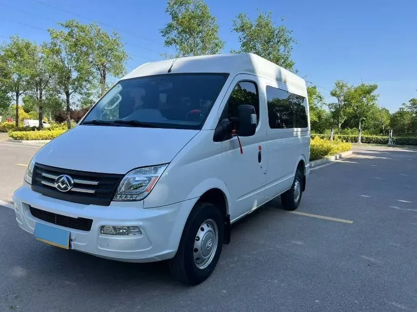 2023 MAXUS XinTu V80 2.0T 127HP L4 6MT,autocango,china used car exporter,china ev exporter,chinese used car exporter,chinese used ev exporter