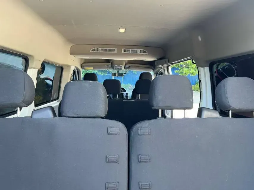 2023 MAXUS XinTu V80 2.0T 127HP L4 6MT,autocango,china used car exporter,china ev exporter,chinese used car exporter,chinese used ev exporter