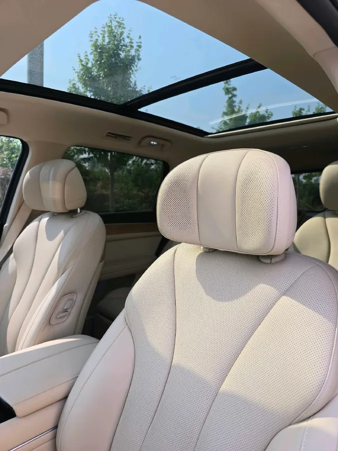 2022 Volvo S60 2.0T 197HP L4 8AT,autocango,china used car exporter,china ev exporter,chinese used car exporter,chinese used ev exporter