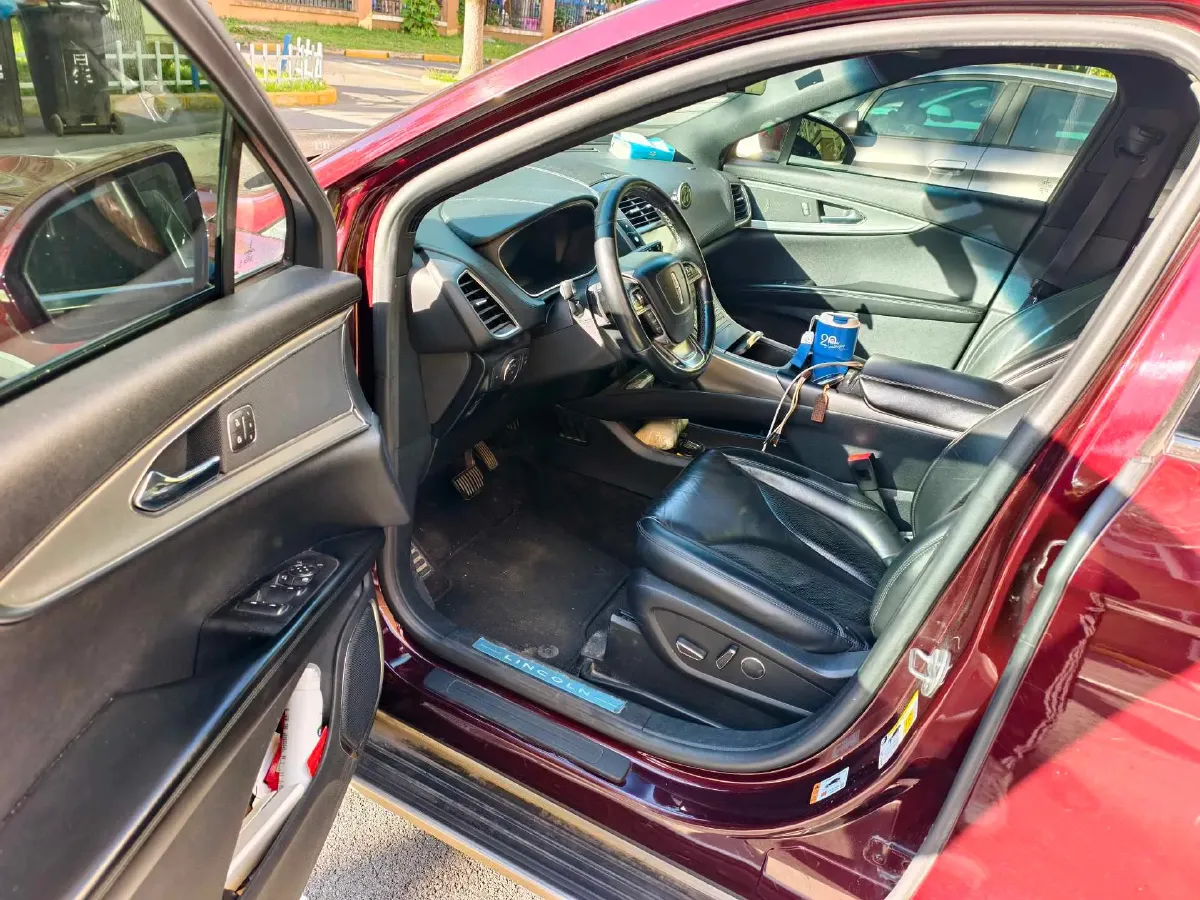 2019 Lincoln Nautilus 2.0T 224HP L4 8AT,autocango,china used car exporter,china ev exporter,chinese used car exporter,chinese used ev exporter