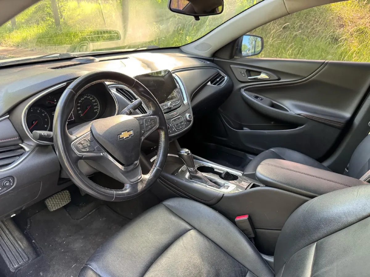 2019 Chevrolet Malibu XL 2.0T 241HP L4 9AT,autocango,china used car exporter,china ev exporter,chinese used car exporter,chinese used ev exporter