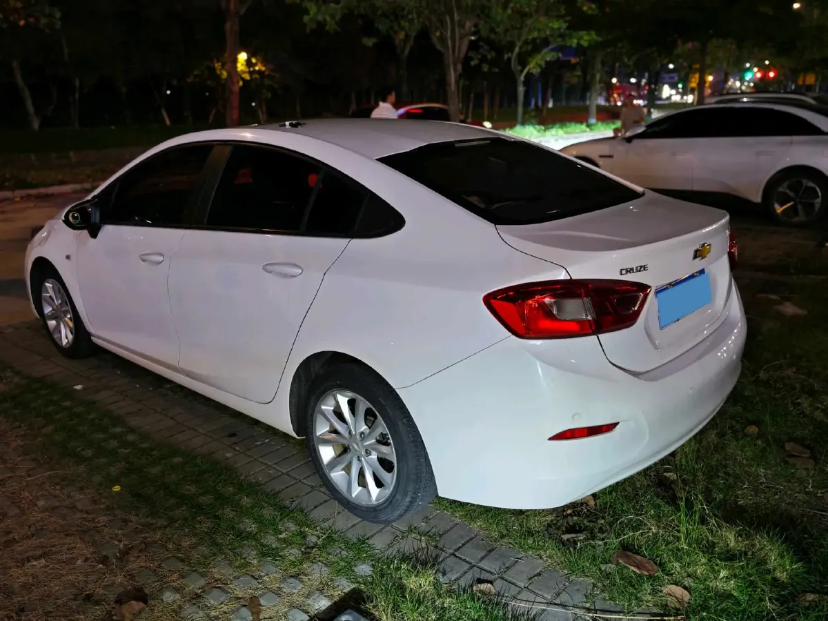 2017 Chevrolet Cruze 1.5L 114HP L4 6AT,autocango,china used car exporter,china ev exporter,chinese used car exporter,chinese used ev exporter